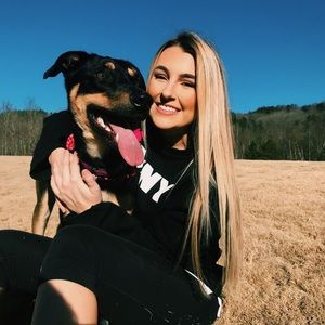 Meet your Posher, Savannah